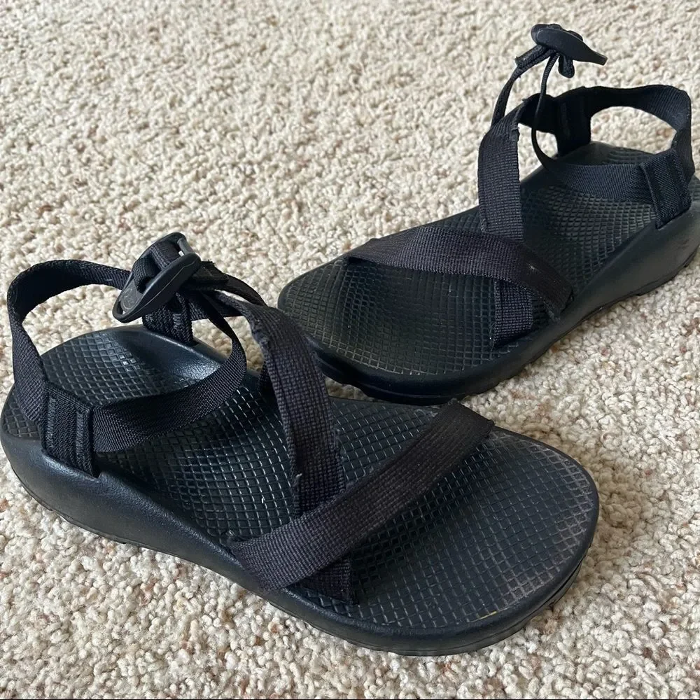 Chacos Women's 8 One Strap Classic Sandals - Picture 2 of 12